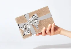 Gift Box Surprise Prosecco*Judith Leiber Hot