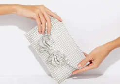 Pearl Bow Envelope*Judith Leiber Best